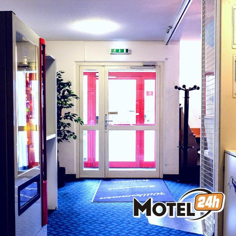 Motel 24H Koeln Frechen Eksteriør bilde